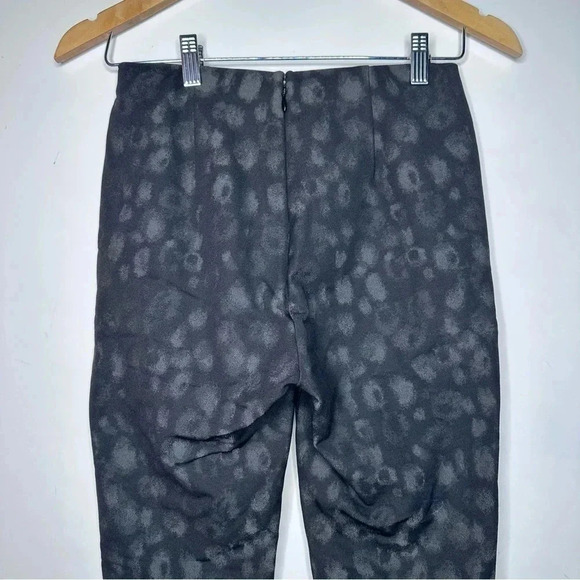 Rag & Bone NWOT Simone Black Leopard Print Zip Pocket High Rise Pants Size 2 - Picture 9 of 12
